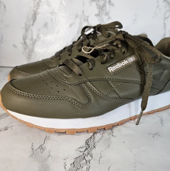 Reebok Classic Leather Army Green Running Sneakers -Men's Size 7 Without Box - Picture 3 of 9
